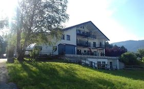 Ferienwohnungen Neukirchen